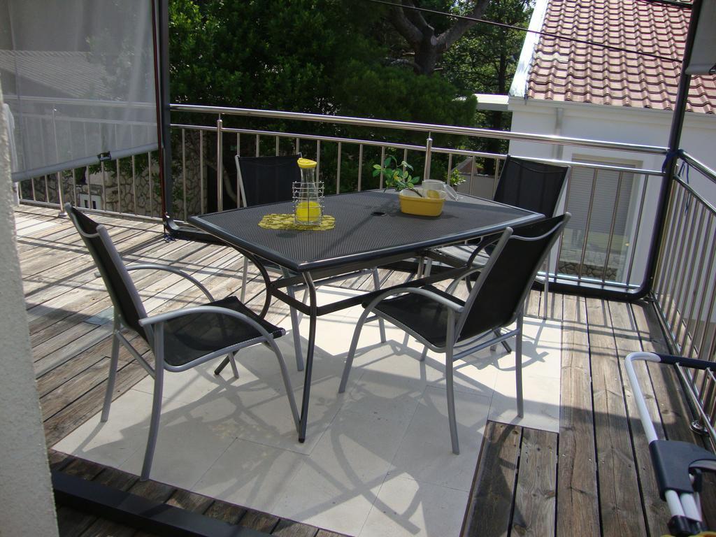 Apartments Ilona โนวีวีโนดอลสกี ภายนอก รูปภาพ