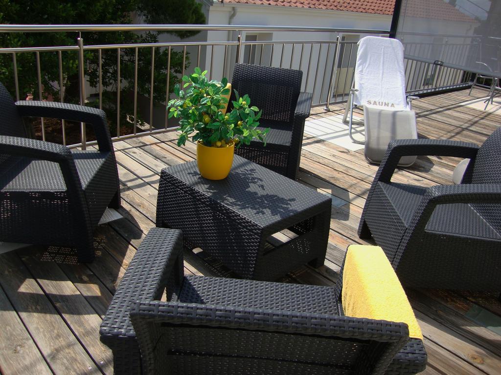Apartments Ilona โนวีวีโนดอลสกี ภายนอก รูปภาพ
