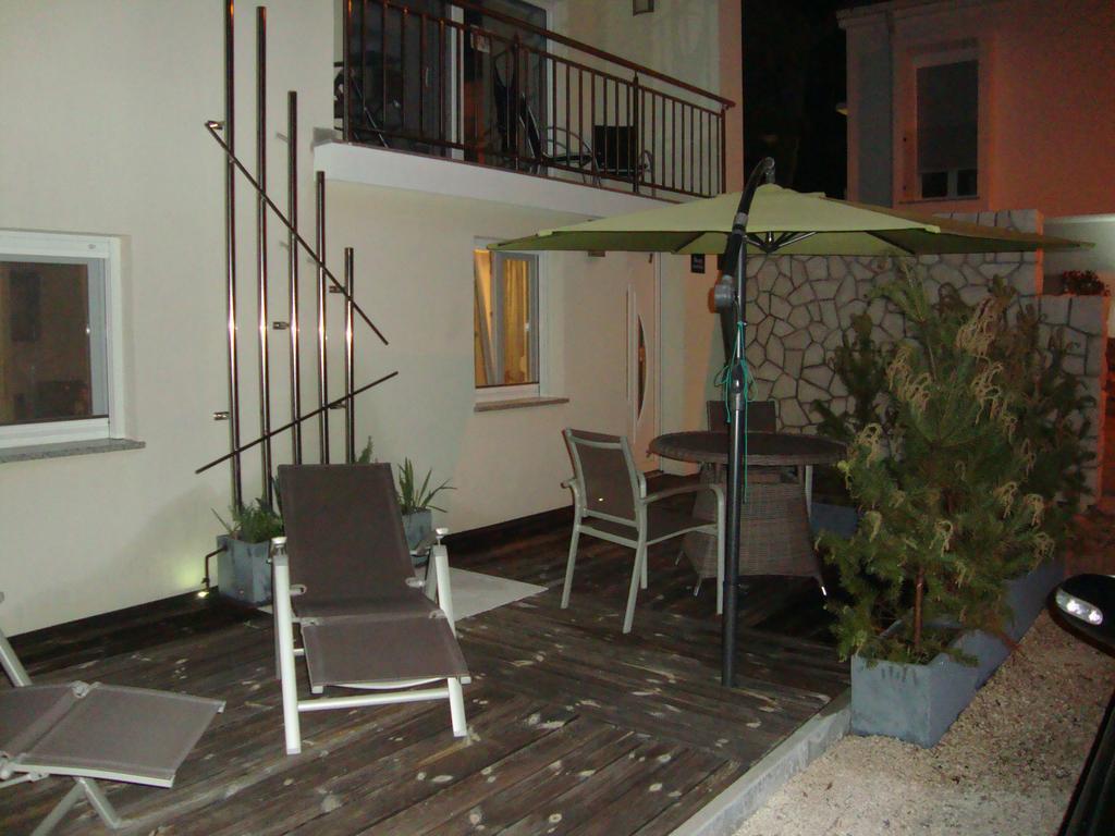 Apartments Ilona โนวีวีโนดอลสกี ภายนอก รูปภาพ