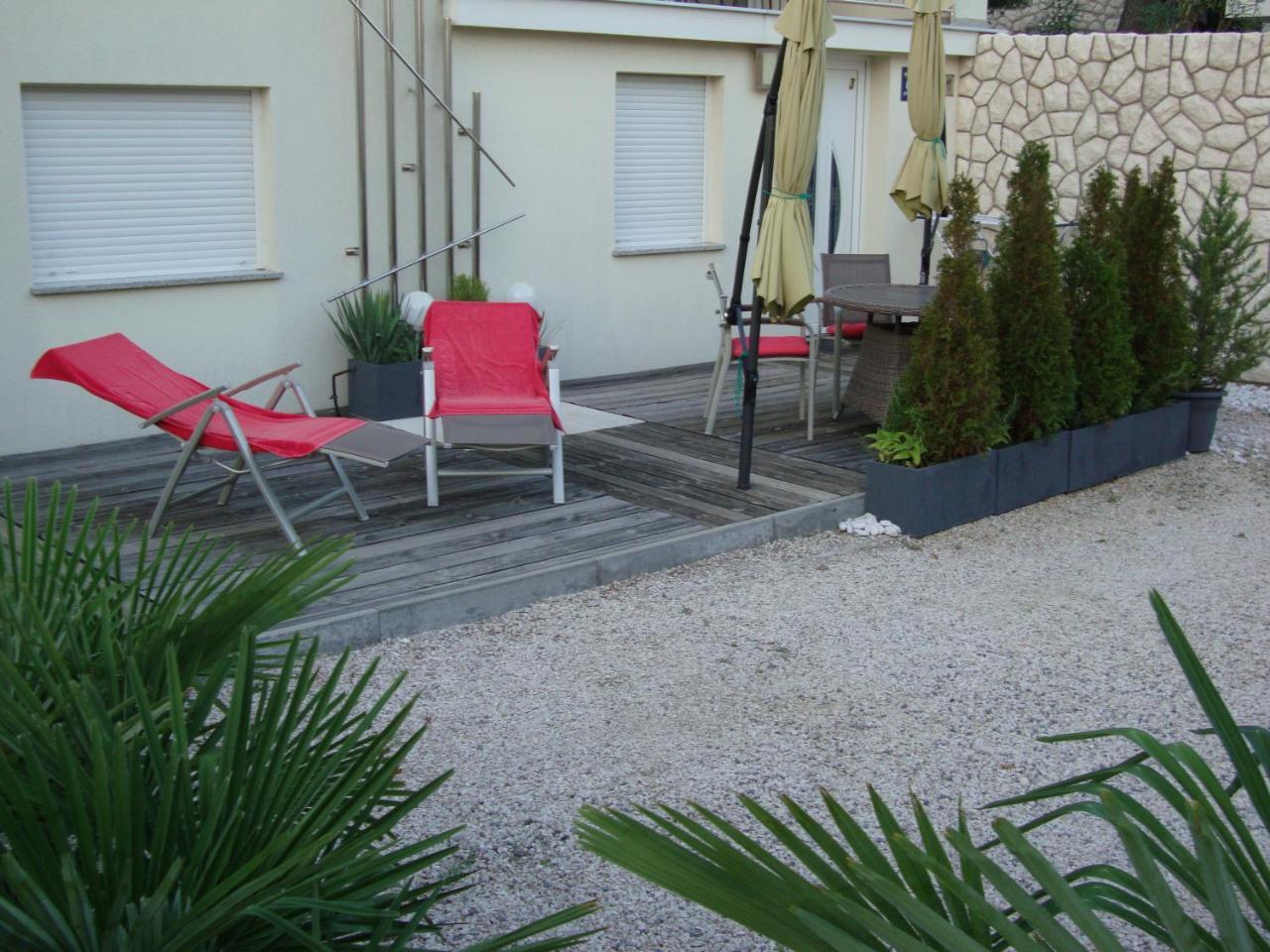 Apartments Ilona โนวีวีโนดอลสกี ภายนอก รูปภาพ